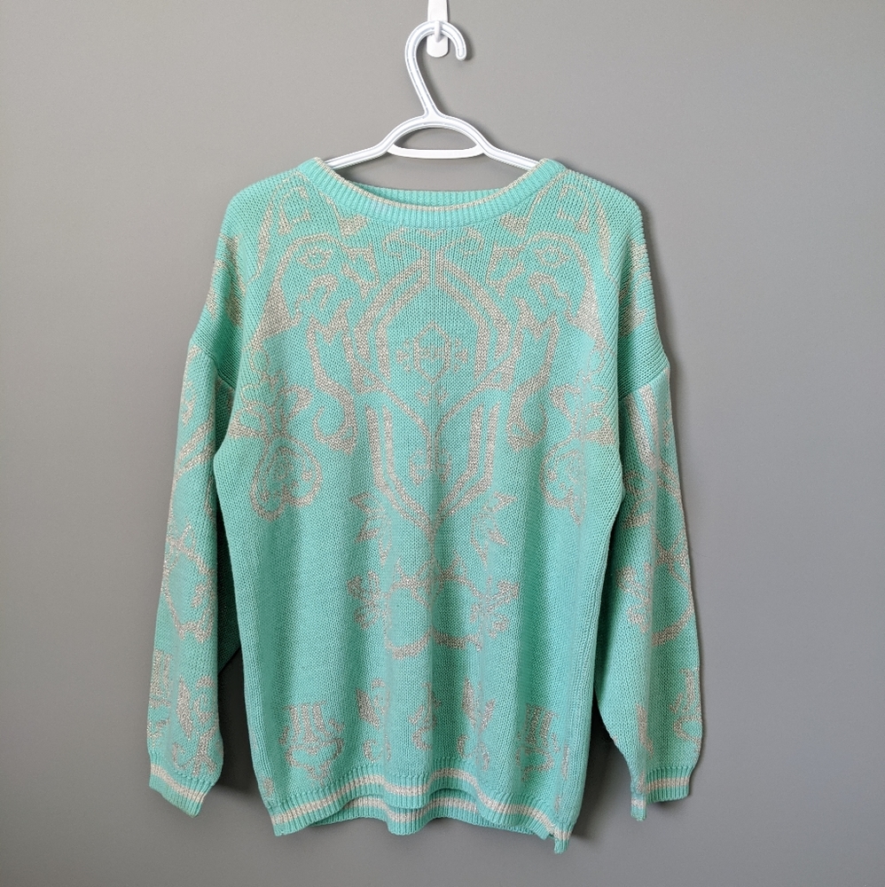 Vintage knit sweater